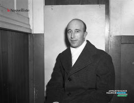 001 - Père Deslauriers