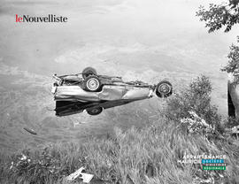 002 - Voiture renversée dans la rivière