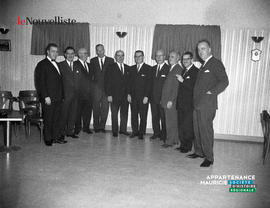 001 - Groupe