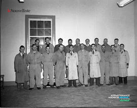 003 - Groupe d'hommes
