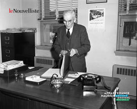 002 - Directeur commission scolaire