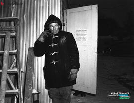 006 - Homme au téléphone