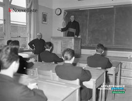 002 - Conférencier