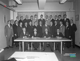 001 - Groupe d'hommes