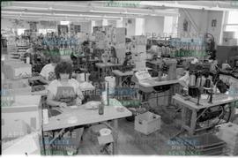 Personnes dans un atelier