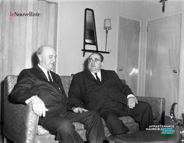 002 - Deux hommes