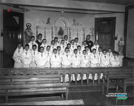 001 - Groupe de garçons