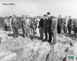 001 - Première pelletée de terre