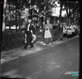 006 - Procession