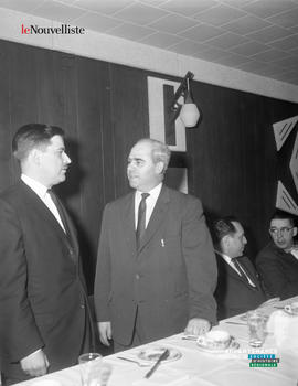 001 - Conférencier