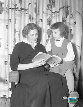 003 - Femme et fille