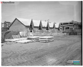 001 - École