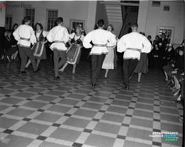 001 - Danse folklorique