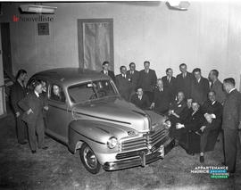 014 - Groupe d'hommes