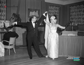 007 - Couple danse