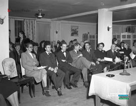 001 - Groupe de personnes