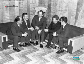 003 - Groupe d'hommes