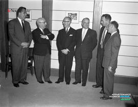 003 - Groupe d'hommes