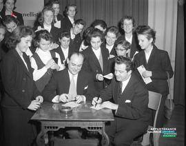 001 - Groupe de personnes