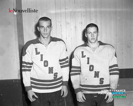 006 - Deux joueurs Lions