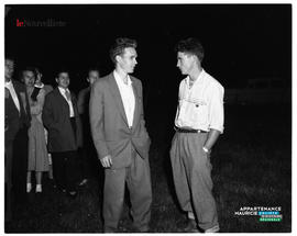 007 - Deux hommes