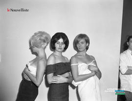 003 - Trois femmes