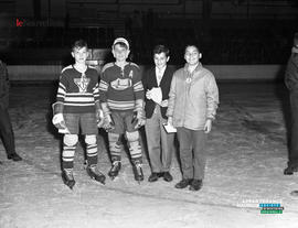 004 - Joueurs de hockey