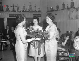 001 - Femmes au départ de Raymond H. Lachance