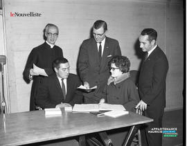 001 - Groupe de personnes