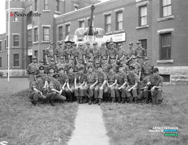 001 - Groupe de militaires
