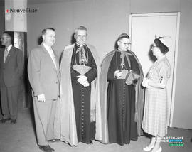 002 - Visite du Cardinal Léger