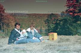 Famille assise