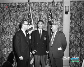 001 - Conférencier Coréen