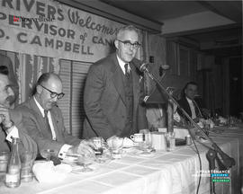 006 - Conférencier