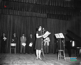001 -  On chante au Québec