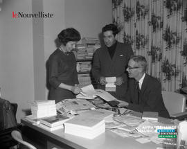 001 - Trois personnes