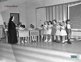001 - École