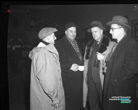 036 - Quatre hommes