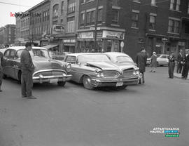 001 - Voiture accidentée
