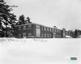001 - École