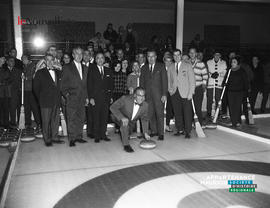 001 - Curling