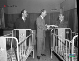 017 - Groupe d'hommes en voyage aux États-Unis