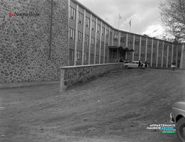 011 - École