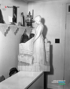 003 - Sculpture
