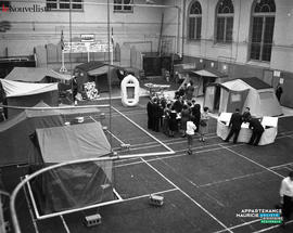 001 - Exposition au manège militaire