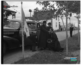 003 - Personnes et voiture