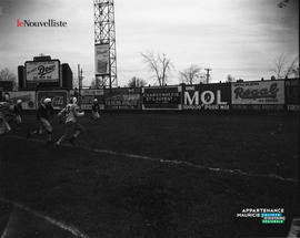 002 - Football