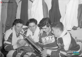 003 - Joueurs de hockey