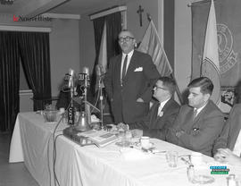 003 - Conférence
