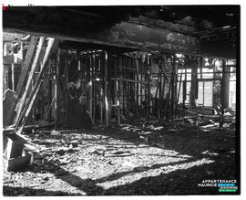 008 - Ruines incendiées